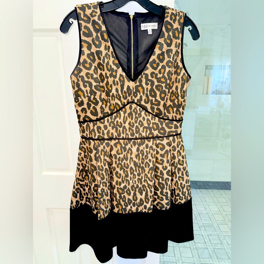 Neiman Marcus Couture Leopard Print V-Neck Mini Dress in Tan and Black